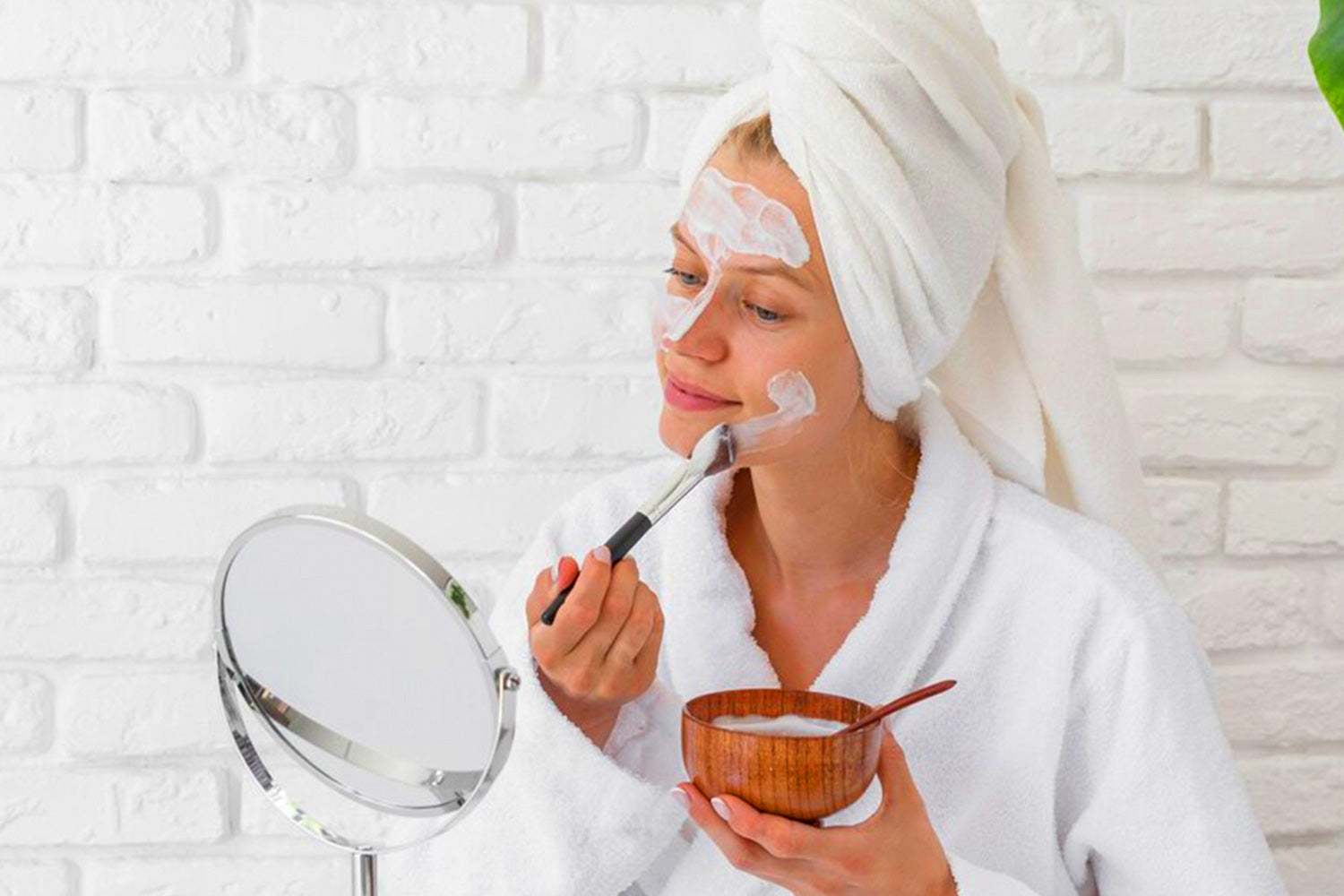 Skincare Tips for Different Seasons: Adapting Your Routine to Weather Changes